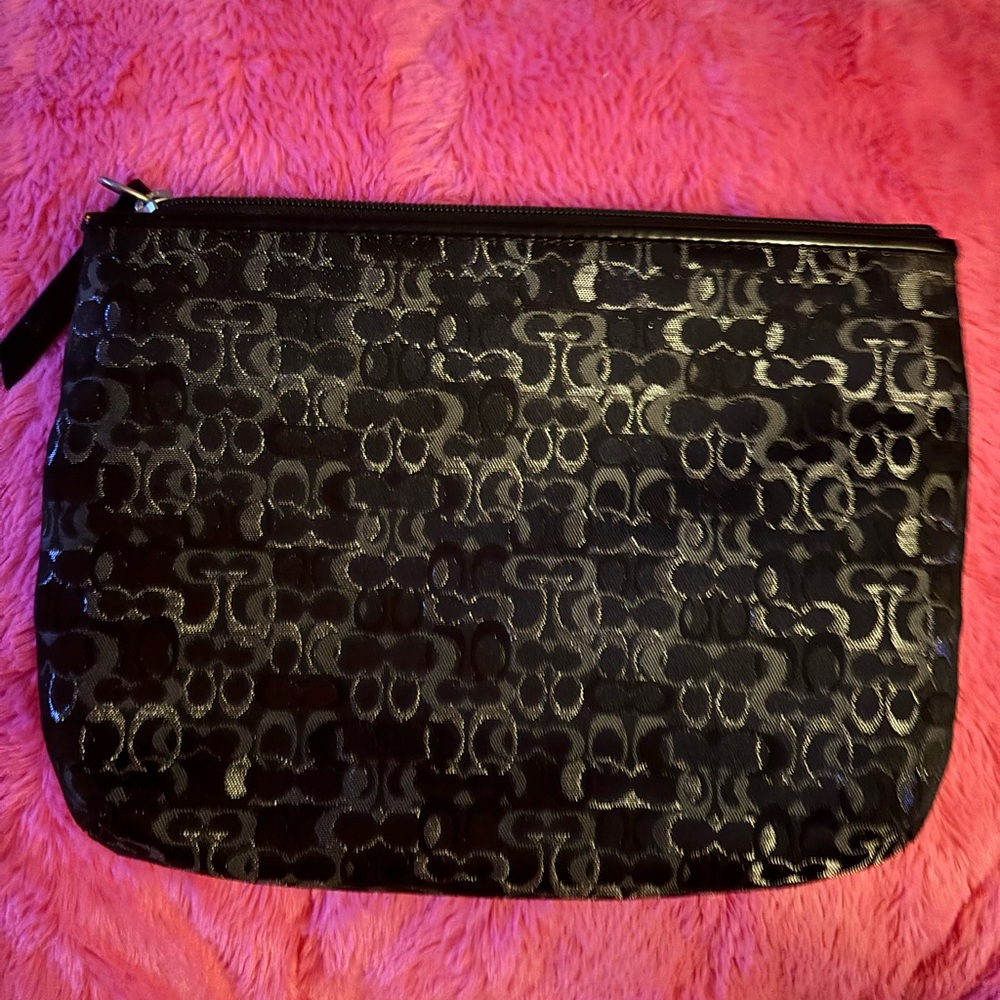 Coach - Picture 2 of 3